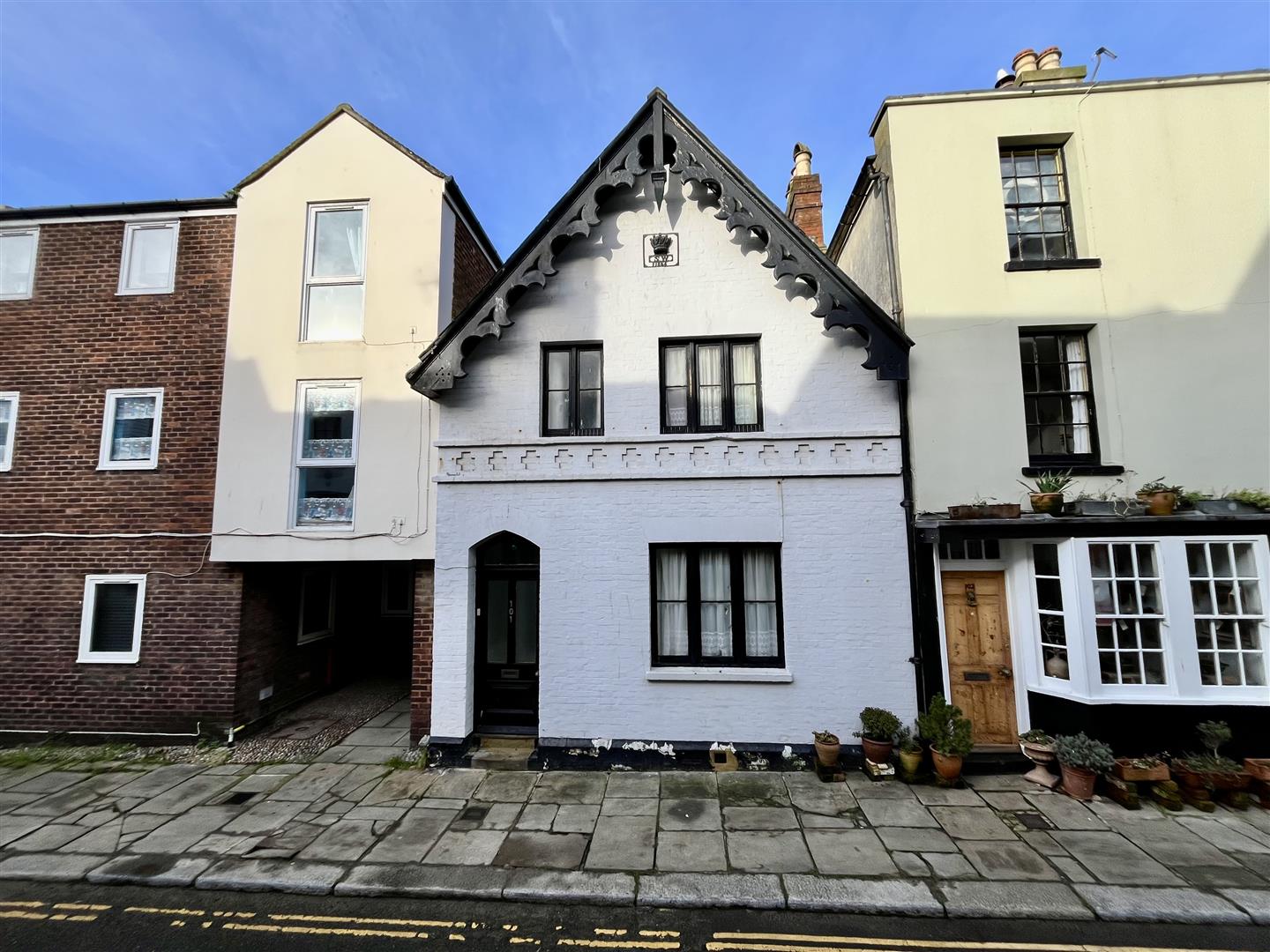 2 bed property in All Saints Street, Old Town